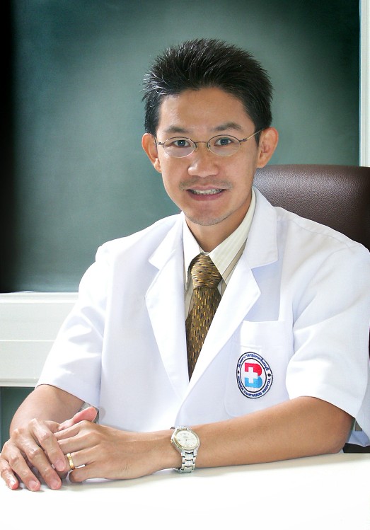นายแพทย์ สุวันชัย เจริญวิกกัย
